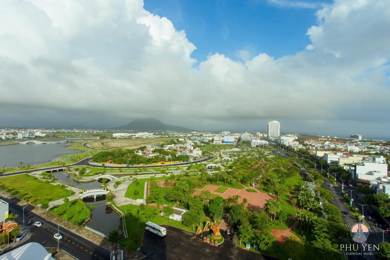 Phu Yen Everyday Hotel Tuy Hoa Bagian luar foto